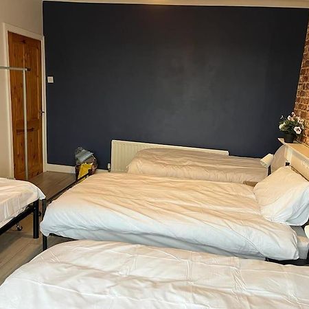 Ovington Grove 2 Fully Equipped Kitchen Free Parking 3 Bedrooms Netflix ニューカッスル・アポン・タイン エクステリア 写真