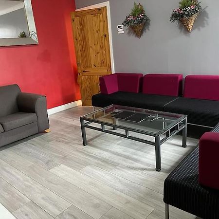 Ovington Grove 2 Fully Equipped Kitchen Free Parking 3 Bedrooms Netflix ニューカッスル・アポン・タイン エクステリア 写真