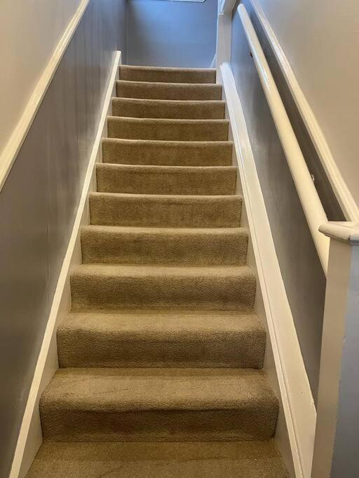 Ovington Grove 2 Fully Equipped Kitchen Free Parking 3 Bedrooms Netflix ニューカッスル・アポン・タイン エクステリア 写真