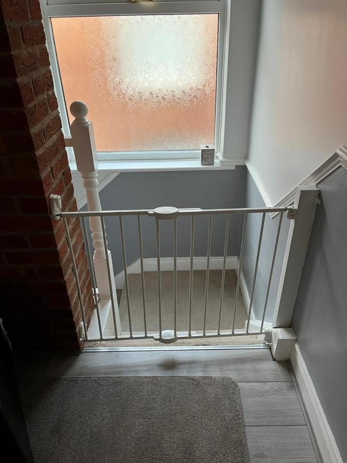 Ovington Grove 2 Fully Equipped Kitchen Free Parking 3 Bedrooms Netflix ニューカッスル・アポン・タイン エクステリア 写真